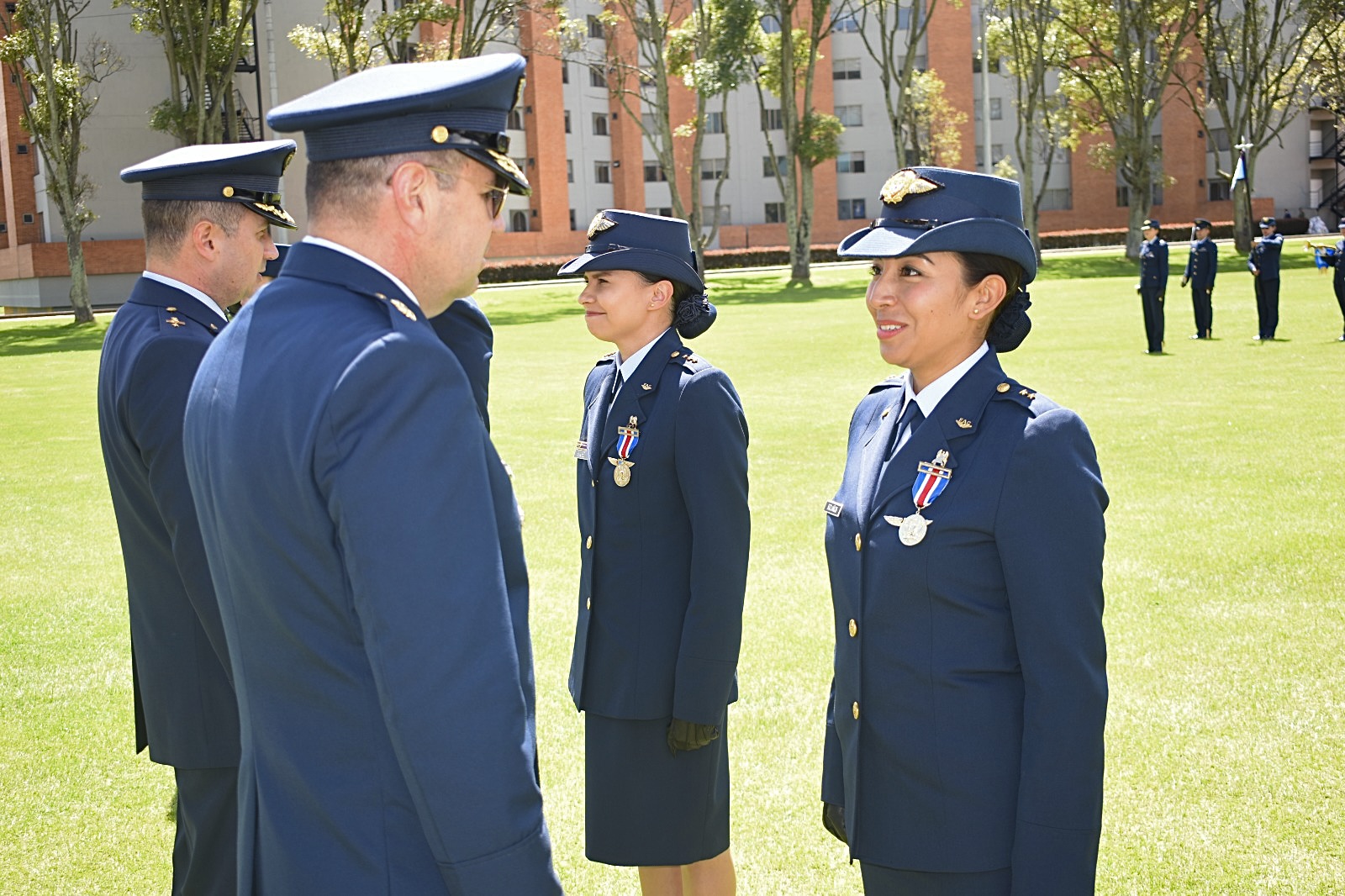 En ceremonia militar fueron conmemorados los 63 años de existencia de la Escuela de Postgrados de la FAC