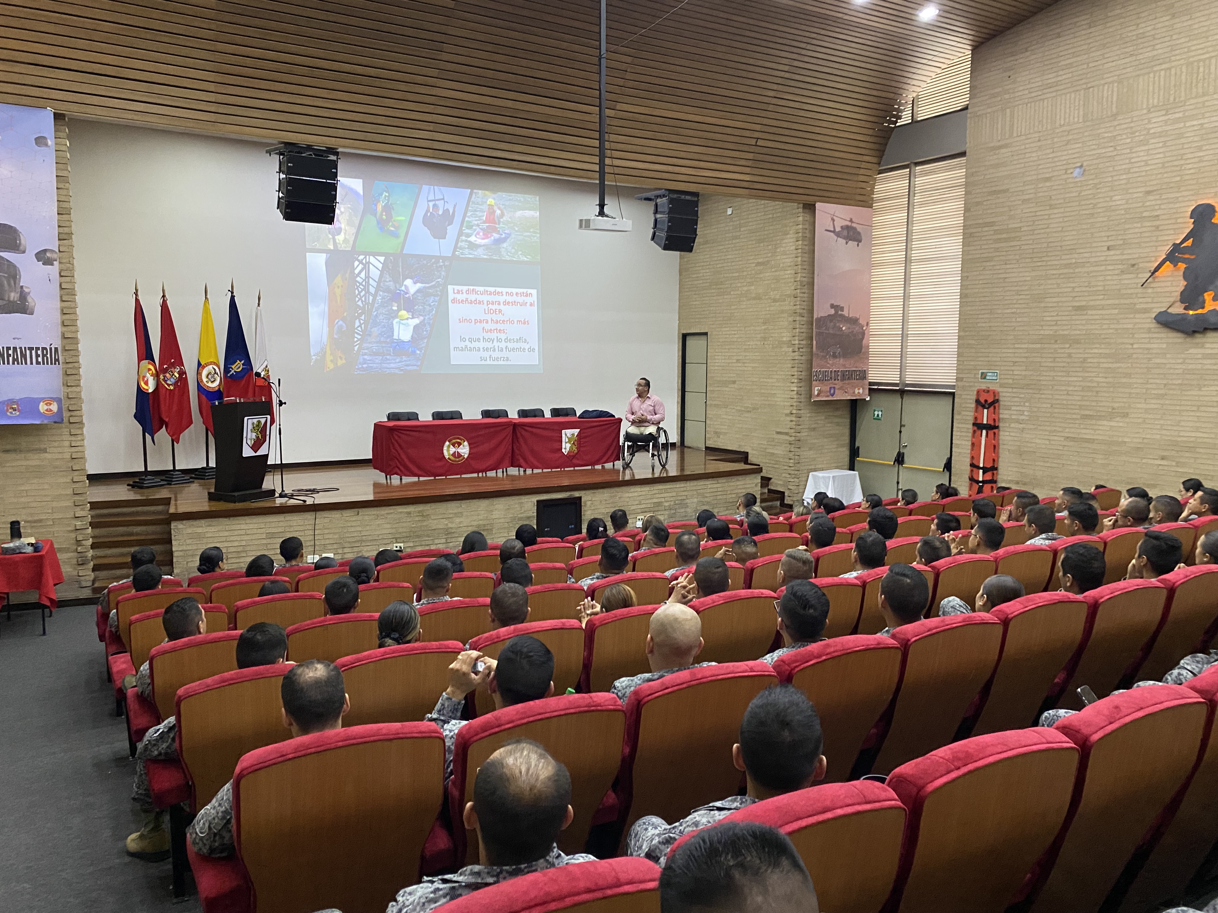 Día de las reservas de primera clase, un homenaje al liderazgo y la resiliencia