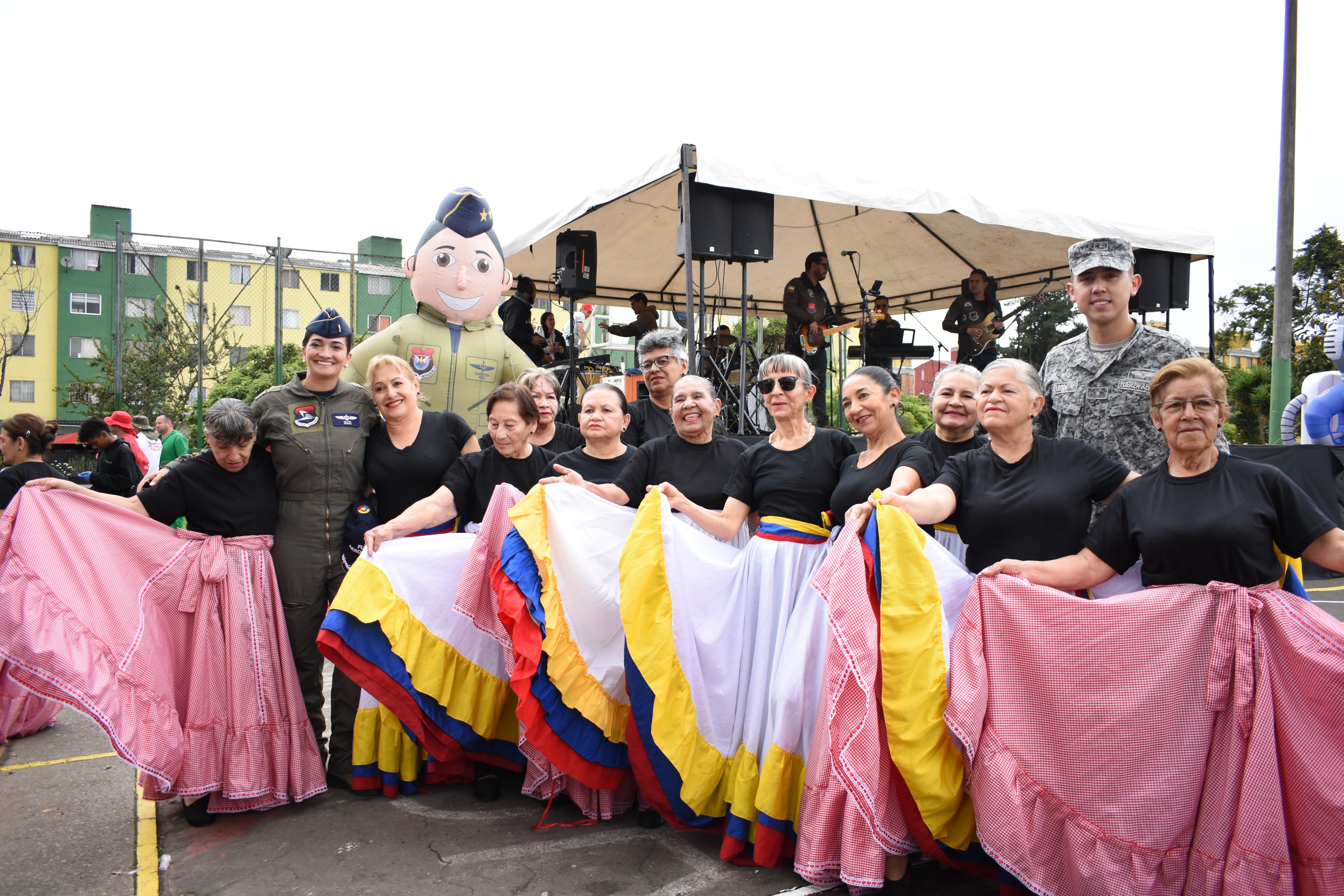 Jornada cultural y de embellecimiento fue realizada en parque de Techo Jornada cultural y de embellecimiento fue realizada en parque de Techo