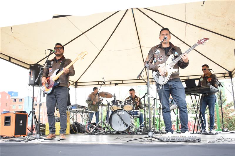 Jornada cultural y de embellecimiento fue realizada en parque de Techo Jornada cultural y de embellecimiento fue realizada en parque de Techo