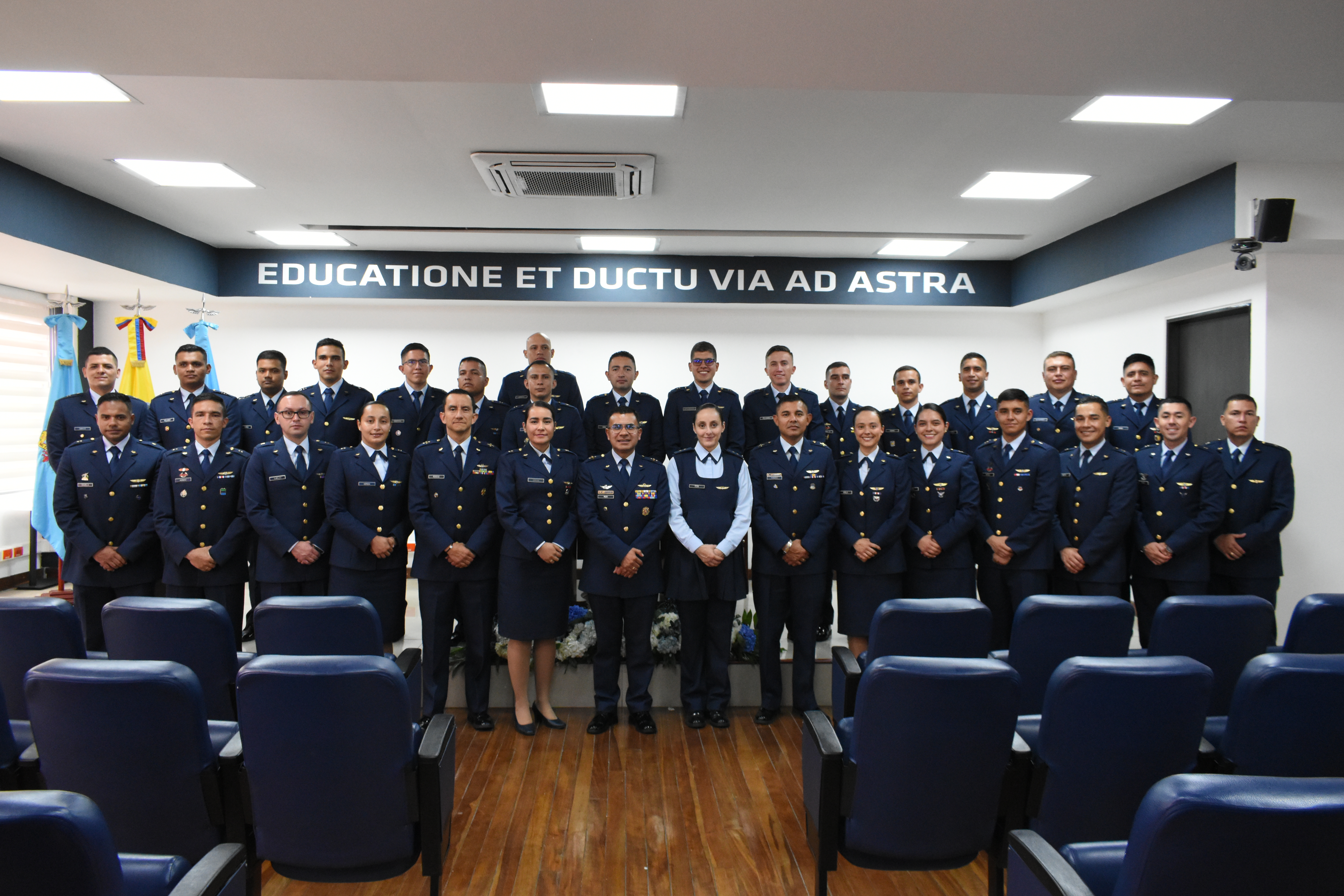 28 futuros capitanes culminan su Curso de Ascenso en la EPFAC