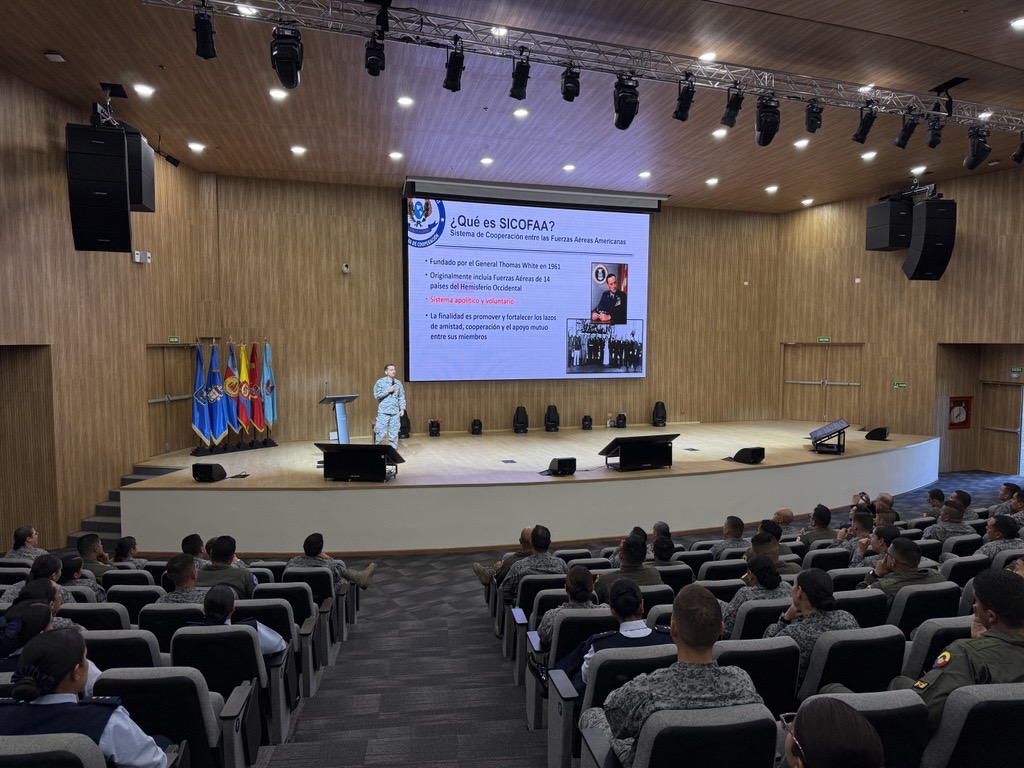 Cooperación aérea regional: misión y alcances del SICOFAA expuestas en la EPFAC