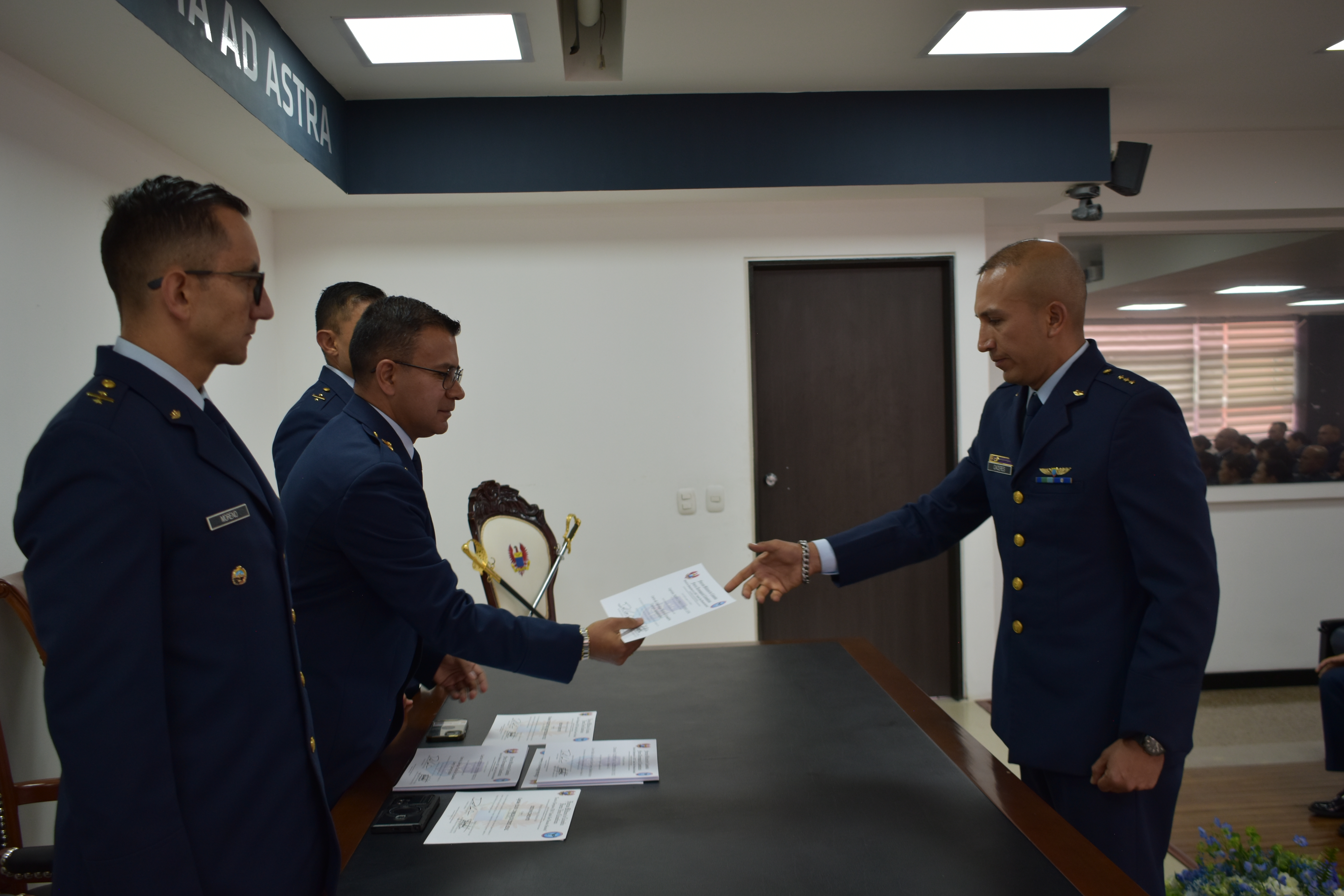 Oficiales culminan proceso de capacitación para asumir nuevos desafíos