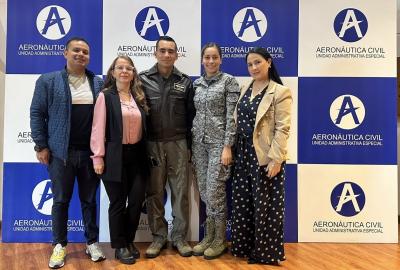 Fortaleciendo la investigación aeronáutica en Colombia, la EPFAC hizo presencia en simposio del CEA
