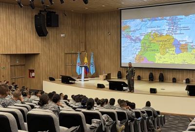 Tecnología y liderazgo en la proyección aeroespacial de la FAC
