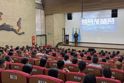 Talento humano: eje en la formación de oficiales en curso de ascenso