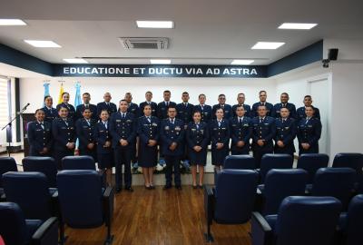 Finaliza curso de ascenso en la EPFAC para 23 oficiales del cuerpo administrativo