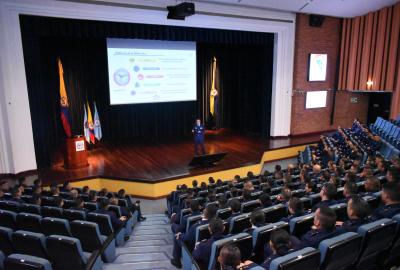 Oficiales inician su curso de ascenso en la EPFAC este 2025