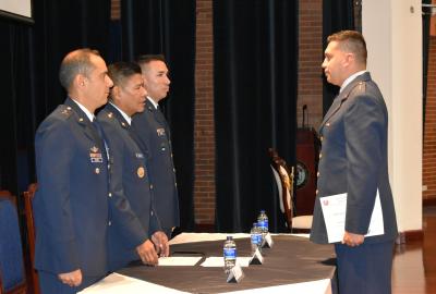 Liderazgo y excelencia: La EPFAC certifica a 41 capitanes para su ascenso a Mayor 
