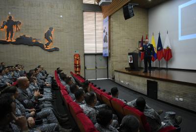 Innovación y liderazgo en la industria aeronáutica colombiana
