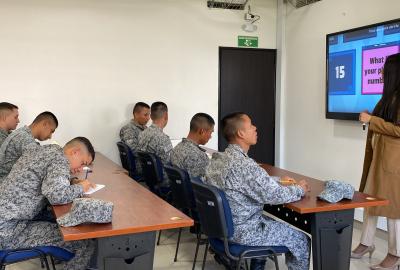 Inicia curso de inmersión de inglés para soldados de la Fuerza Aérea Colombiana