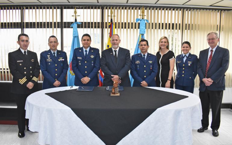 Convenio de Cooperación Académica entre EPFAC y Purdue University