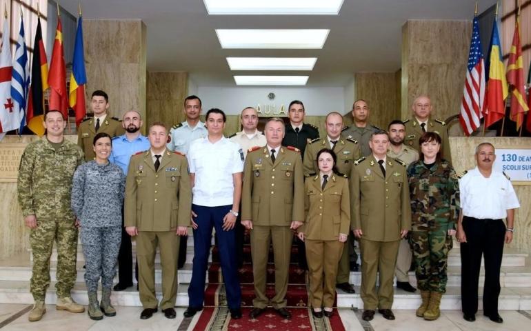 Estudiante de MACMA realizo Curso Internacional de Operaciones de Apoyo a la PAZ  con (OTAN)
