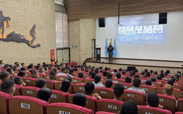 Talento humano: eje en la formación de oficiales en curso de ascenso