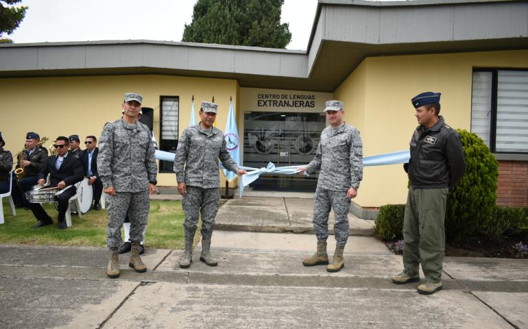 Centro de Lenguas Extranjeras de la Fuerza Aérea fue inaugurado como parte de la estrategia multilingüe