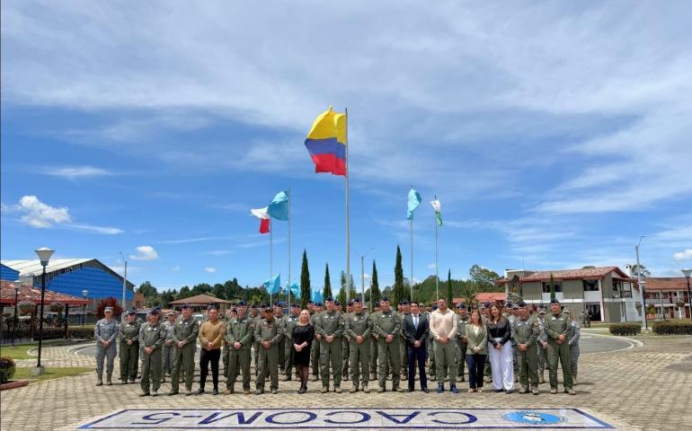 Docentes de la MAESO representaron a la EPFAC en el Seminario Internacional sobre Desempeño Humano en Seguridad Operacional