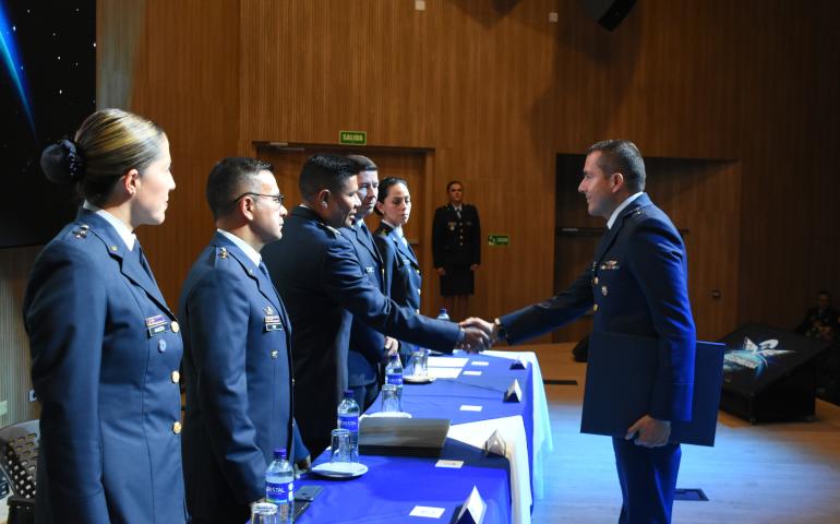 Magísteres y Capitanes concluyen procesos académicos en la EPFAC