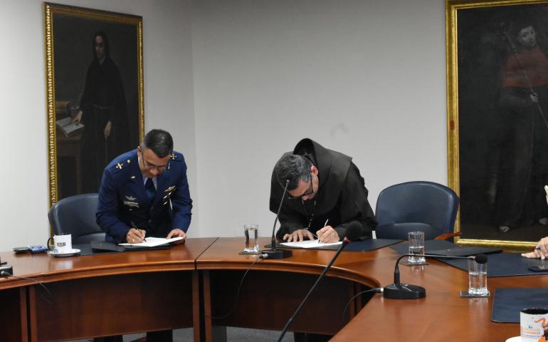 EPFAC fortalece cooperación académica con la Universidad San Buenaventura