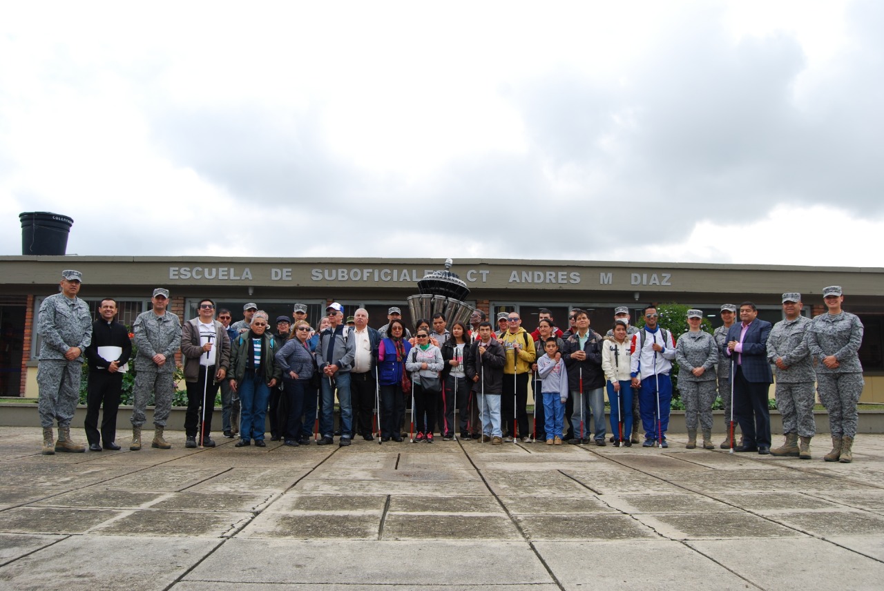 Visita del Instituto Nacional para Ciegos INCI  a la Escuela de Suboficiales FAC