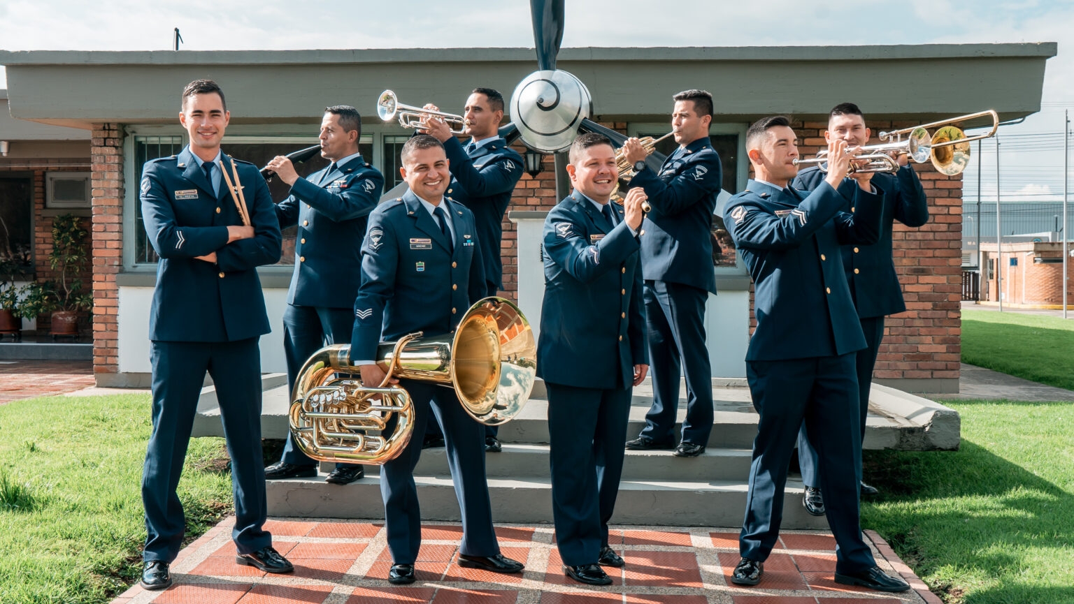 Banda Sinfónica de su Fuerza Aérea brilló con su participación en el Festival Internacional del Bolero