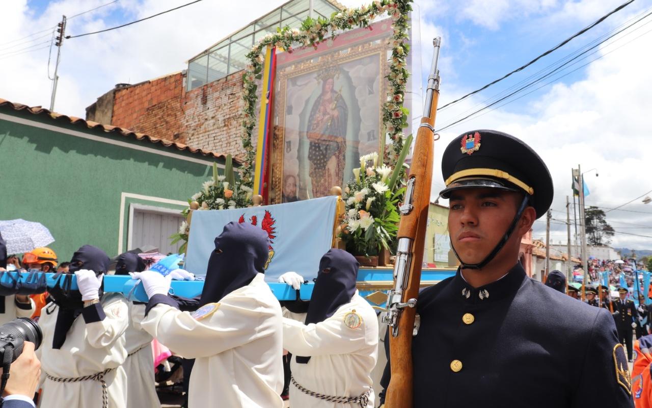 La ESUFA presente en homenaje a la Virgen del Milagro en Tunja