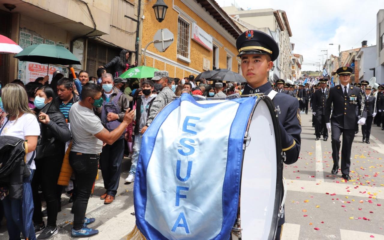 La ESUFA presente en homenaje a la Virgen del Milagro en Tunja