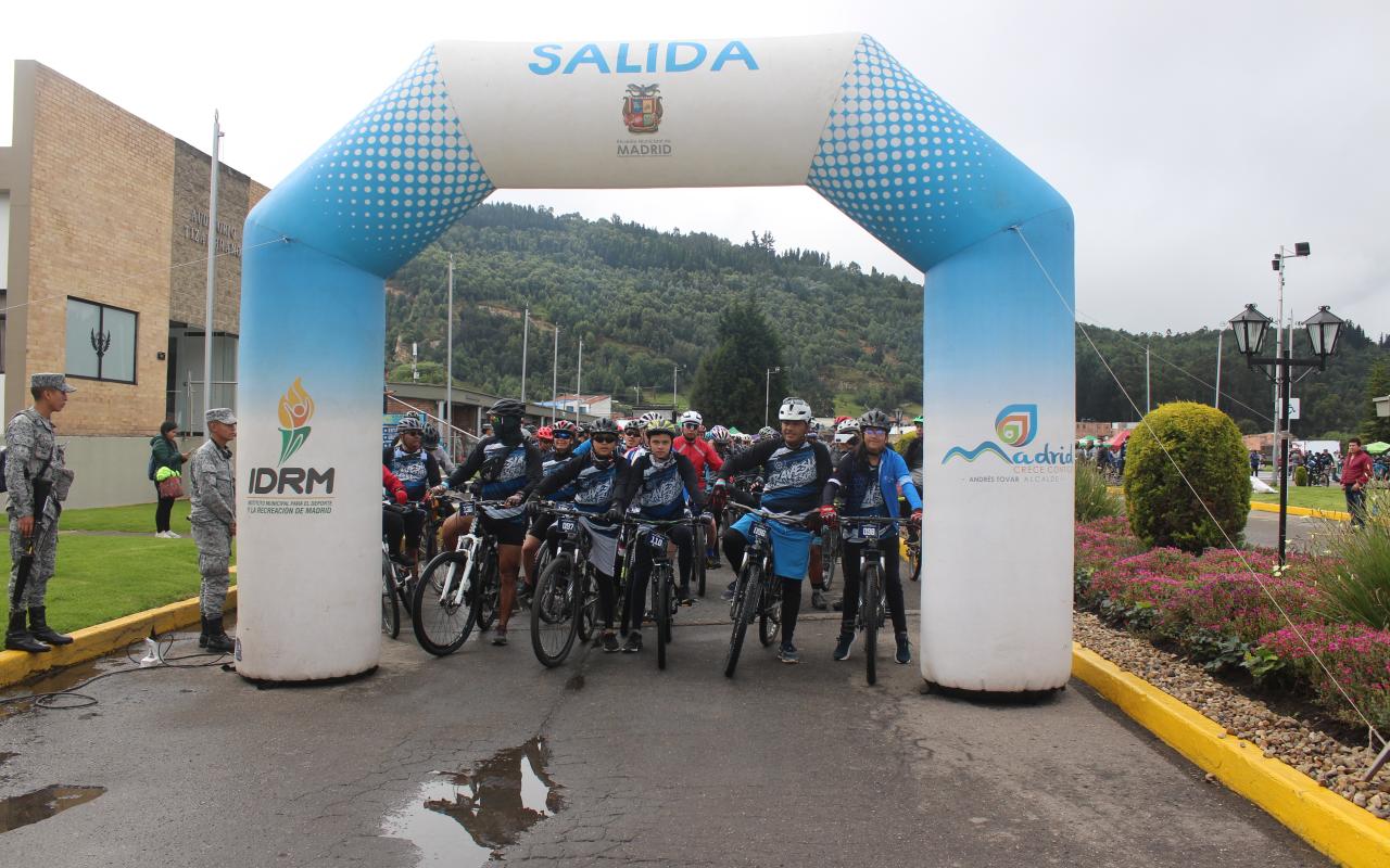 Amantes del ciclomontañismo se dieron cita en la segunda versión de la Travesía MTB “Ruta de la Sabana” realizada por la ESUFA