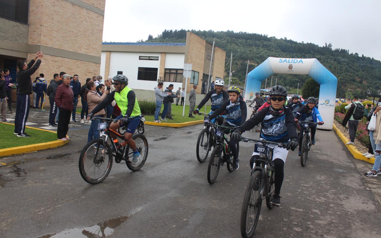 Amantes del ciclomontañismo se dieron cita en la segunda versión de la Travesía MTB “Ruta de la Sabana” realizada por la ESUFA
