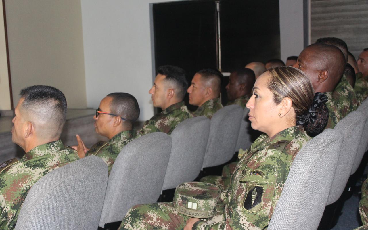 Programa Integral de Suboficiales de Alta Jerarquía visita la Escuela de Suboficiales “CT Andrés M Díaz”
