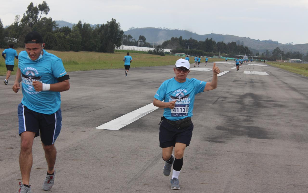 Así se vivió la carrera de los 102 años de su Fuerza Aérea en la Sabana de Occidente