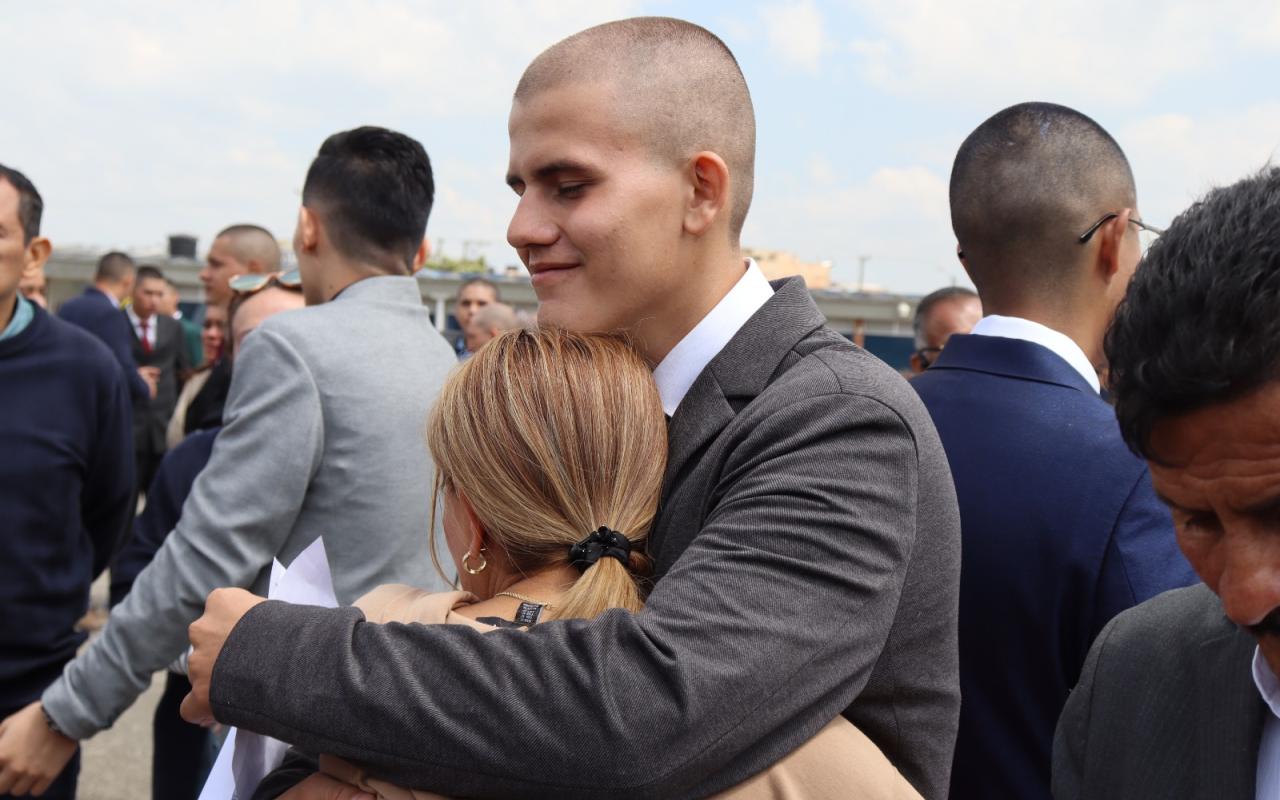 Jóvenes de todo el país viajaron para cumplir su sueño de pertenecer a la FAC