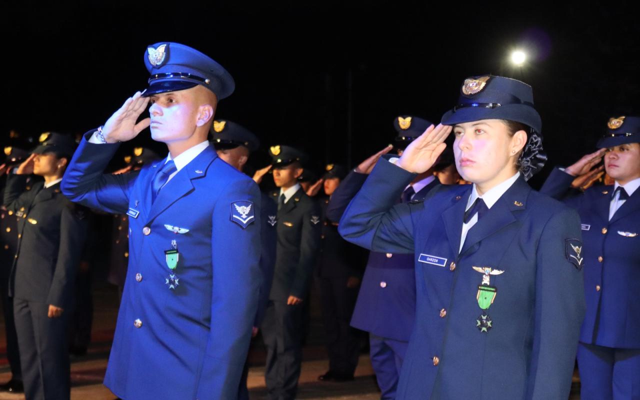 98 nuevos Suboficiales inician su camino en la Fuerza Aeroespacial Colombiana 