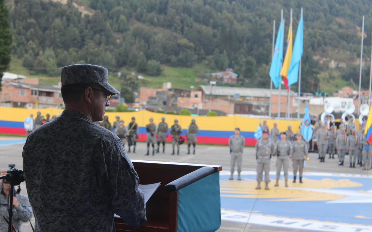 Solemne ceremonia del nonagésimo sexto aniversario de la Especialidad de Seguridad y Defensa de Bases