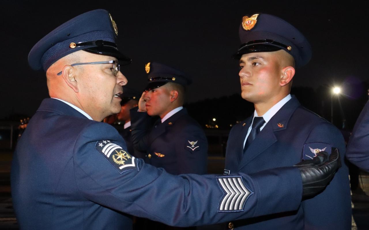 98 nuevos Suboficiales inician su camino en la Fuerza Aeroespacial Colombiana 