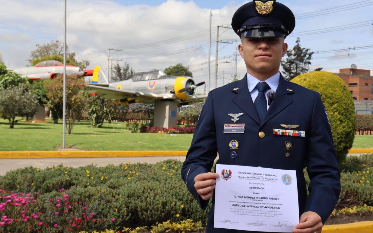 Oficiales y Suboficiales recibieron la certificación como instructores académicos