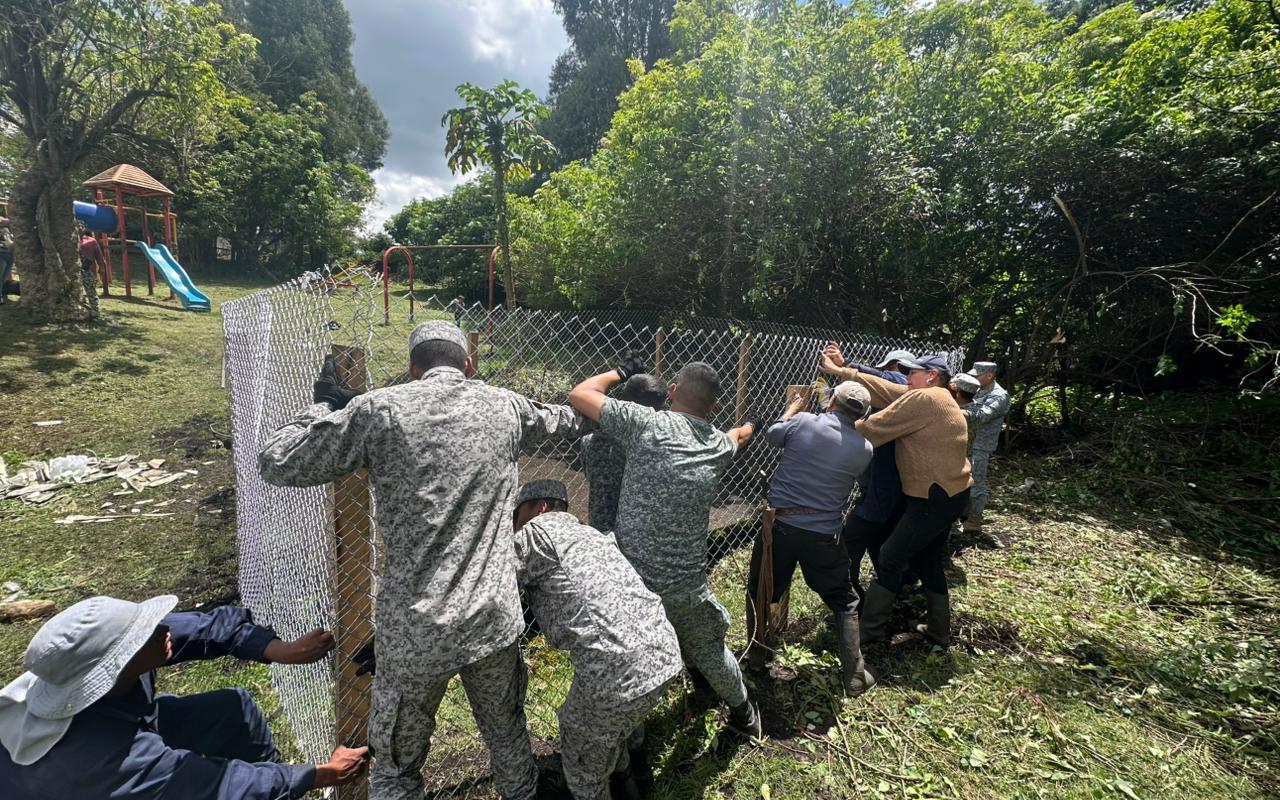 Institución Educativa de la vereda Las Mercedes es beneficiada con Plan Corazón Amigo Institución Educativa de la vereda Las Mercedes es beneficiada con Plan Corazón Amigo