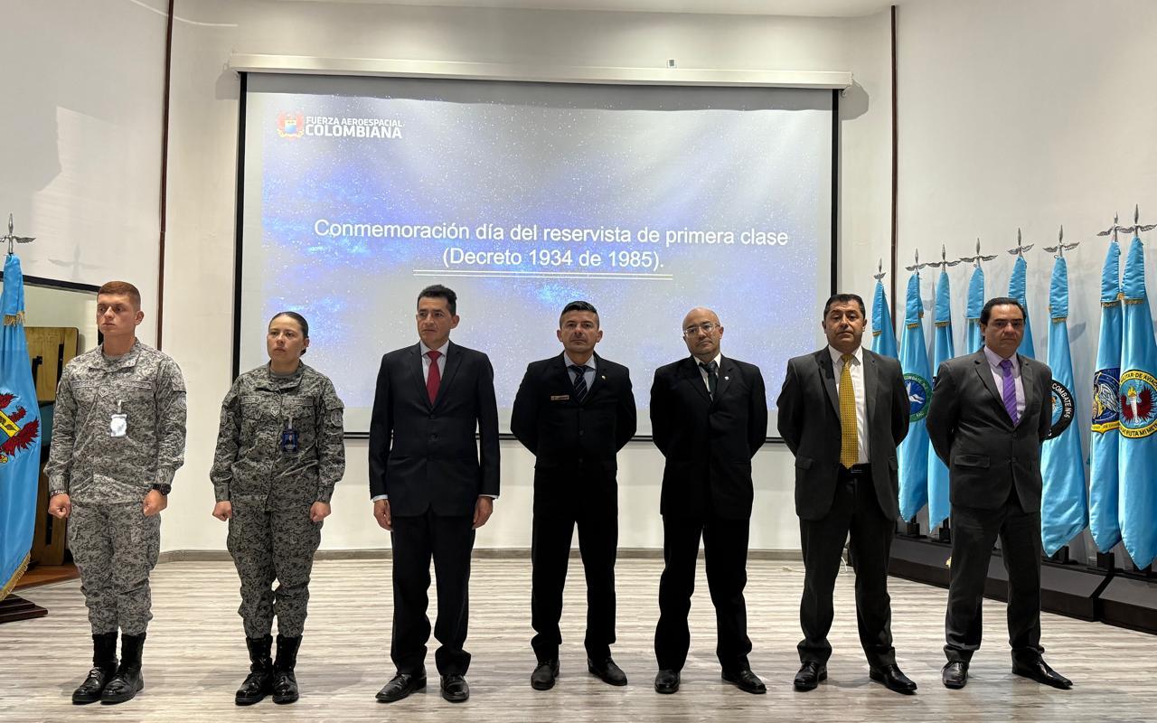 Homenaje a los reservistas de primera clase por su legado y servicio a Colombia