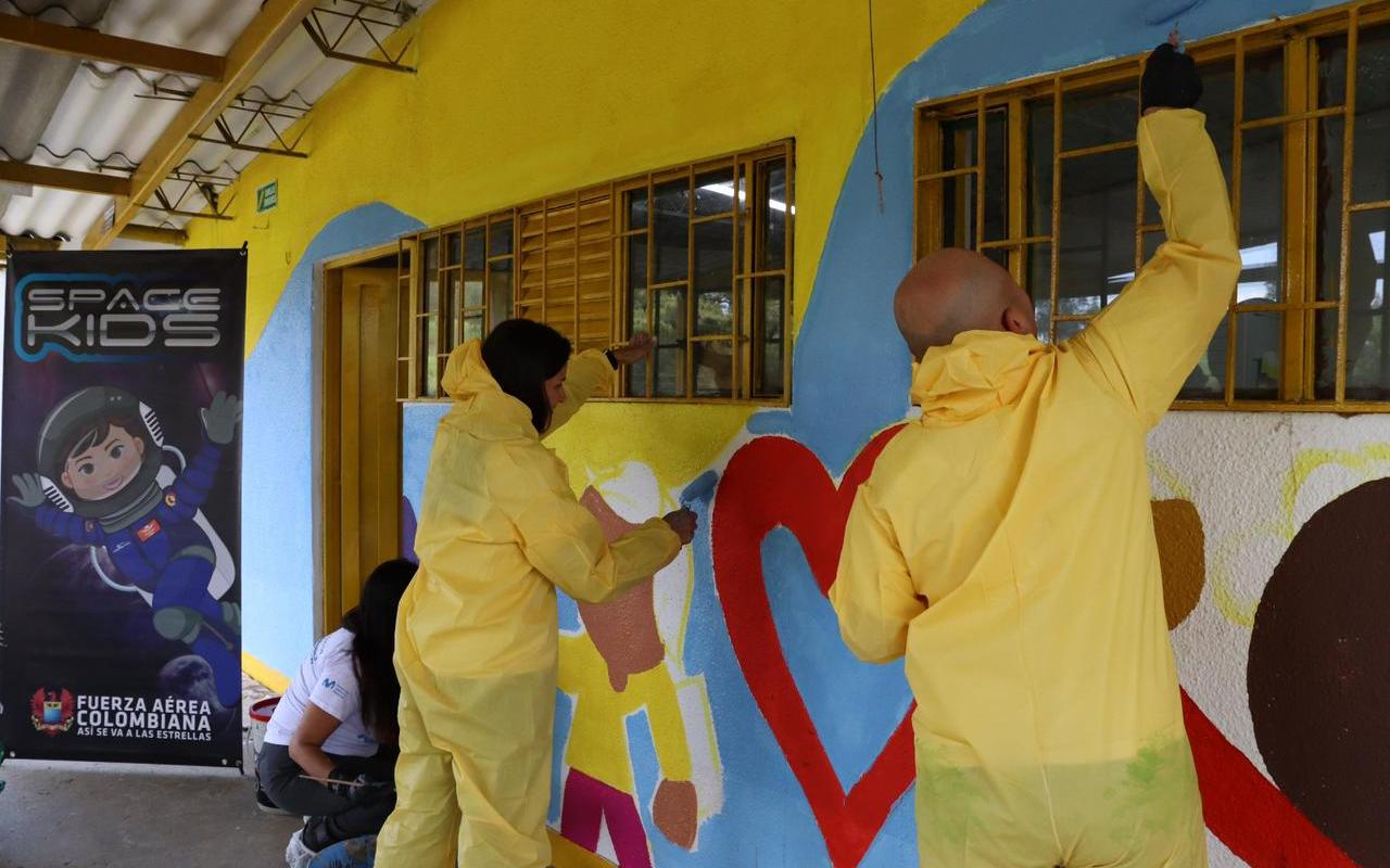 Alianzas solidarias embellecen Escuela Rural en Bojacá con el Plan Corazón Amigo
