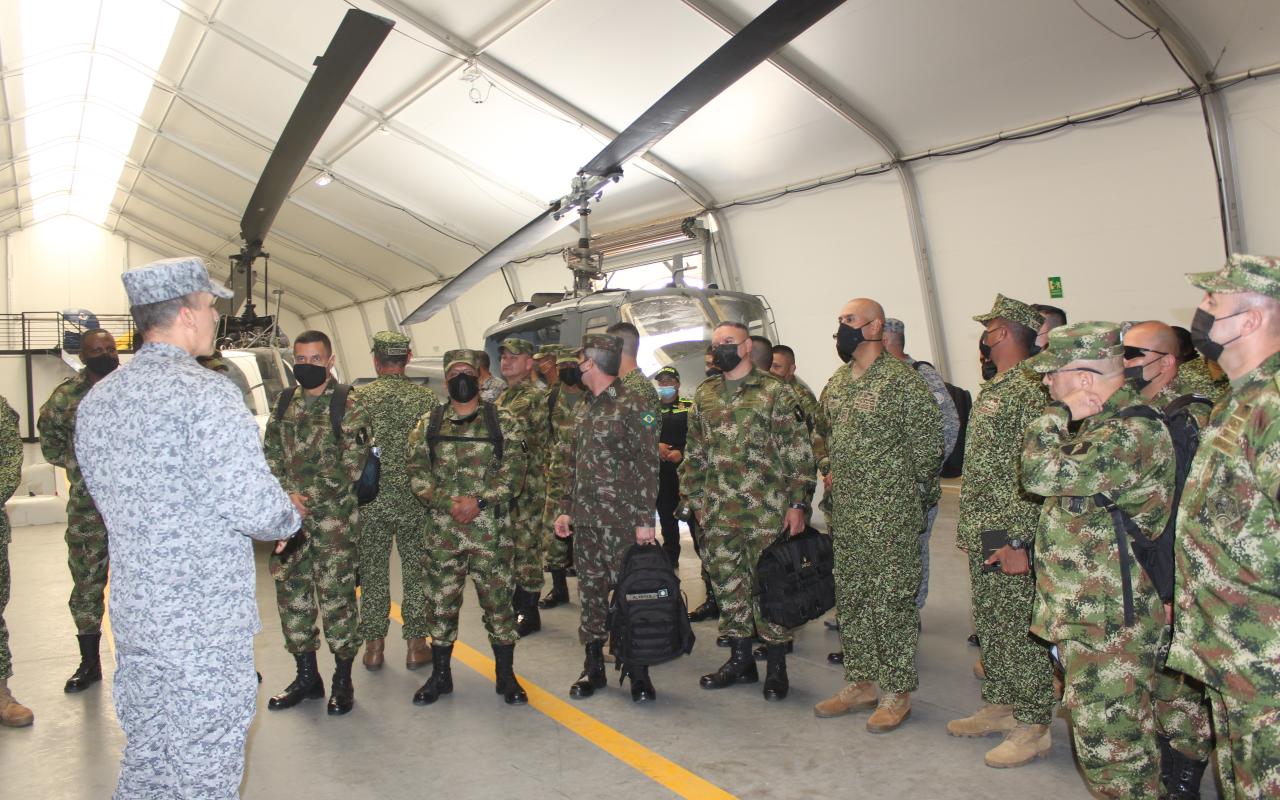 Visita geoestratégica del programa integral de Suboficiales de Alta Jerarquía a la Escuela de Suboficiales “CT Andrés M Díaz”