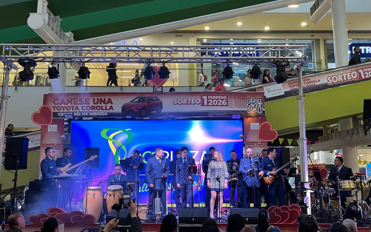 Orquesta K-Fir de la Fuerza Aeroespacial compartió talento musical en Mosquera