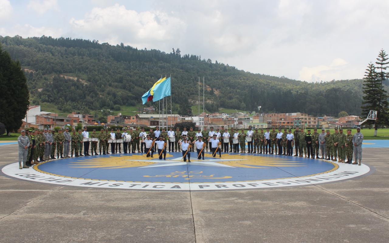 Visita geoestratégica del programa integral de Suboficiales de Alta Jerarquía a la Escuela de Suboficiales “CT Andrés M Díaz”