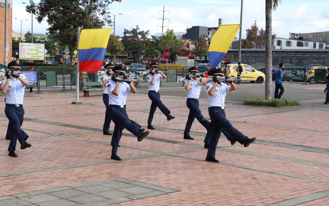En modo patrio: orgullo, disciplina y cercanía con la comunidad