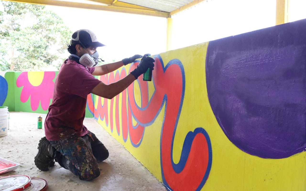 Alianzas solidarias embellecen Escuela Rural en Bojacá con el Plan Corazón Amigo