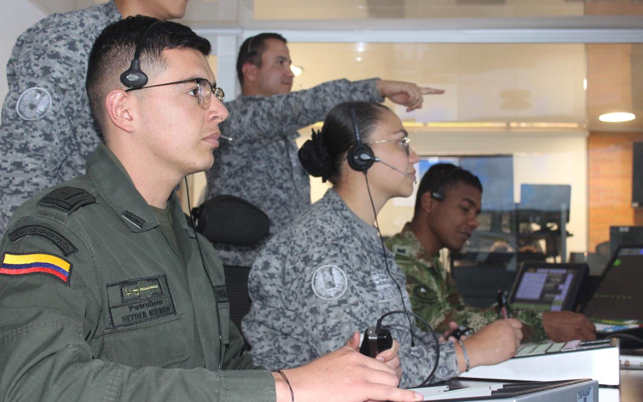 Curso Básico de Control de Tránsito Aéreo - Plan Púrpura,  se desarrolla en la Escuela de Suboficiales de la Fuerza Aérea