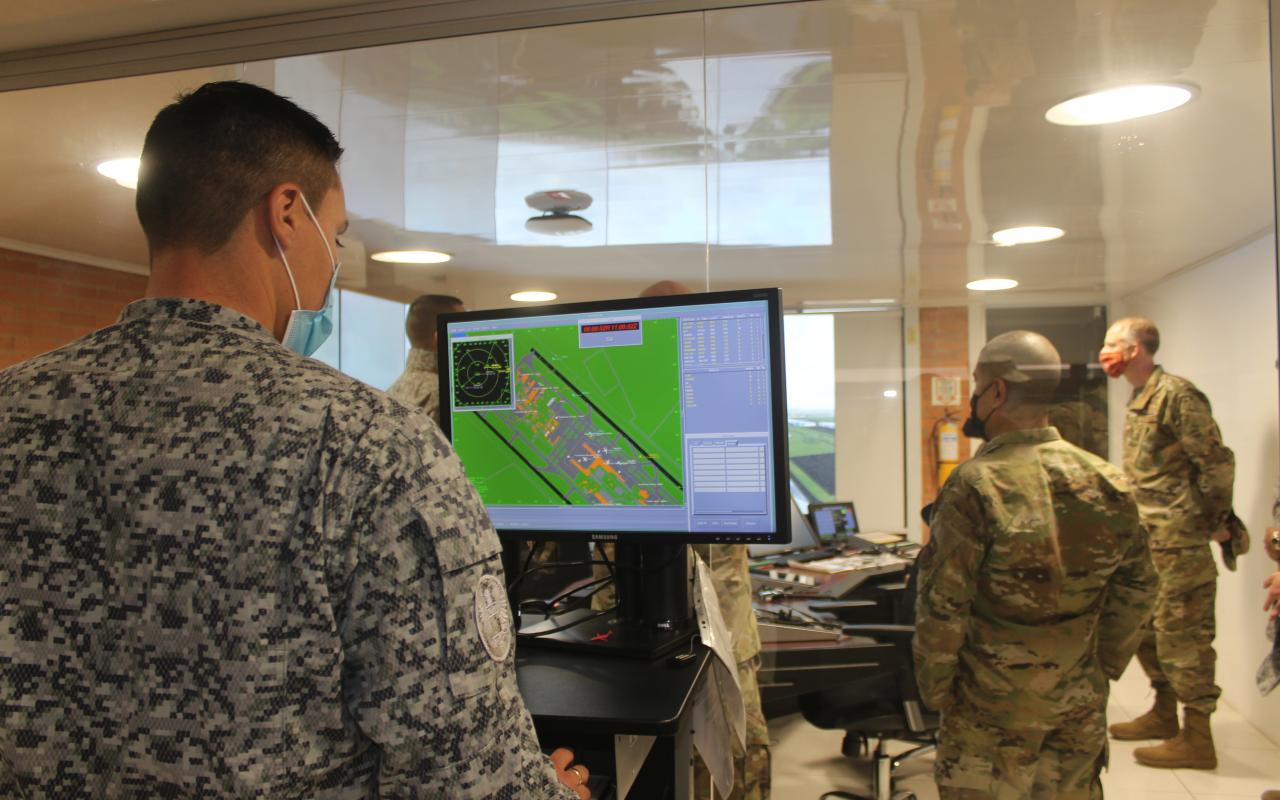 La Escuela de Suboficiales de su FuerzaAérea Colombiana recibió la visita geoestratégica de la Interamerican Air Forces Academy 