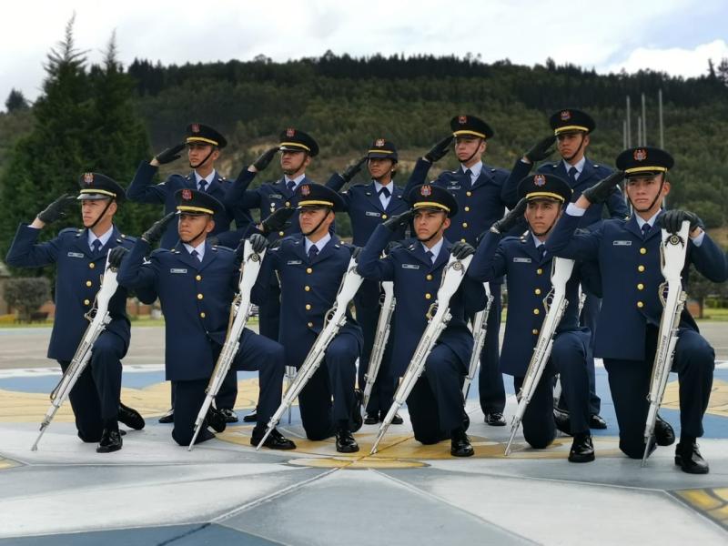 Grupo de Manejos Especiales ‘Halcones Dorados’ de ESUFA, ejemplo de mística y disciplina.