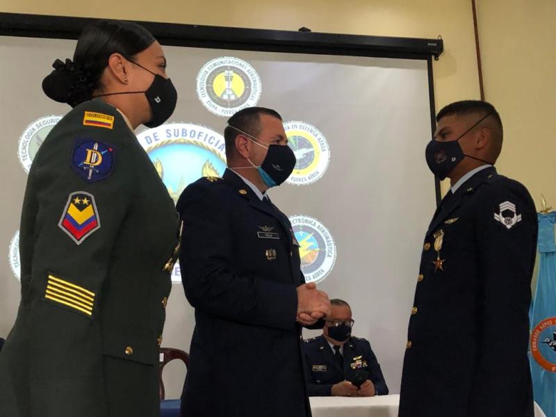 Ceremonia de reconocimiento y exaltación del esfuerzo académico en ESUFA