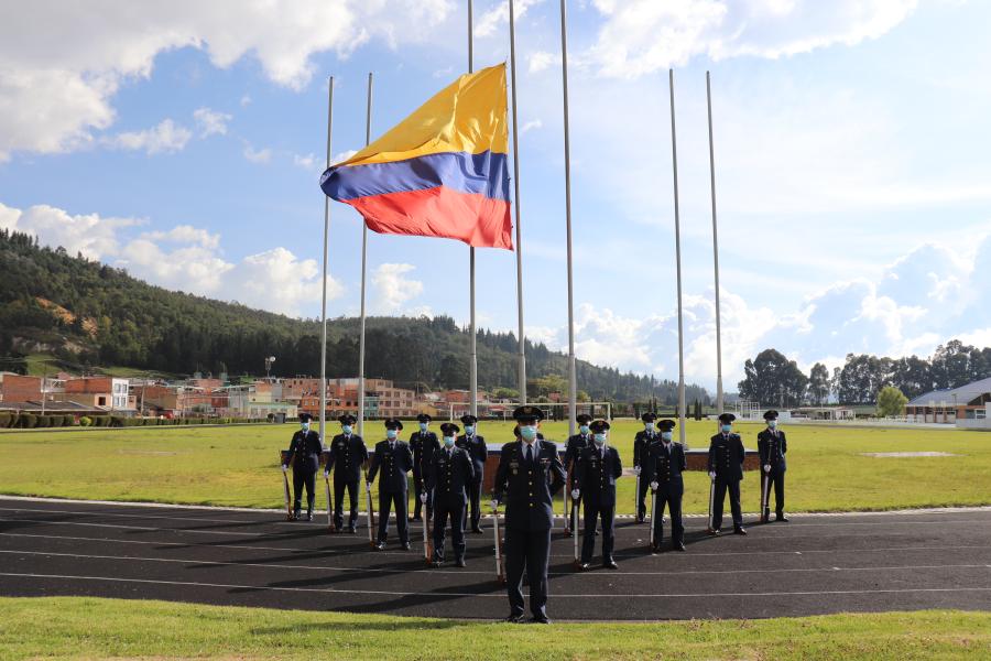La Escuela de Suboficiales "CT. Andrés M. Díaz" rinde homenaje en memoria del Ministro de Defensa Nacional
