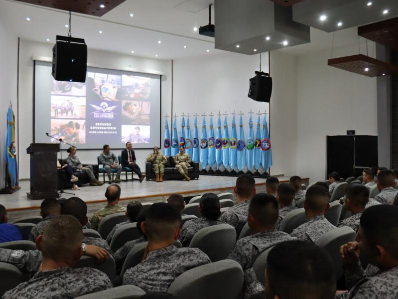 Mujer Militar: pilar de liderazgo y transformación en las Fuerzas Armadas