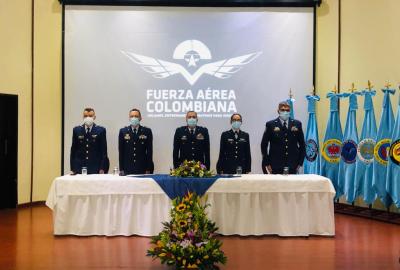 Suboficiales de la Fuerza Aérea Colombiana se gradúan como tecnólogos